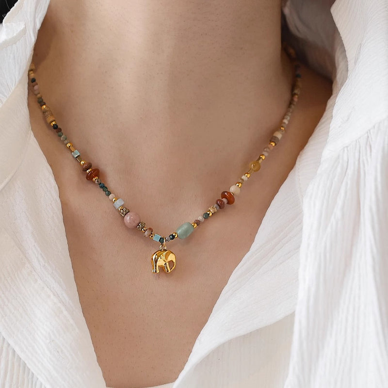 Bunte Perlenkette Im Boho-Stil