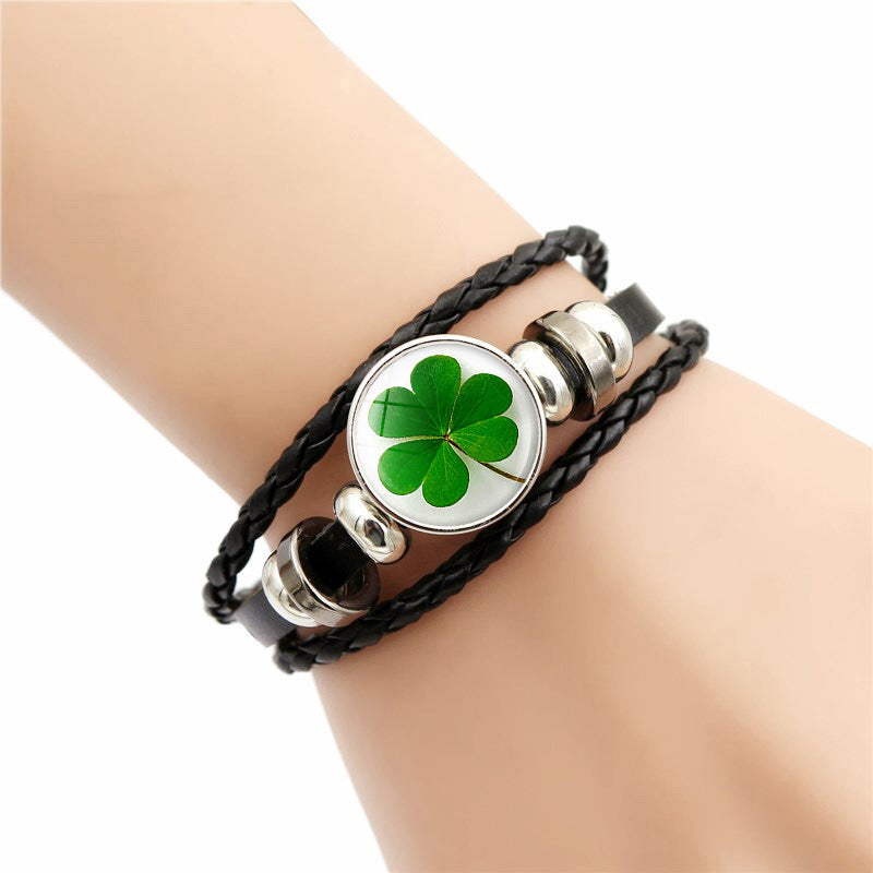 Armband Mit Vierblättrigem Kleeblatt