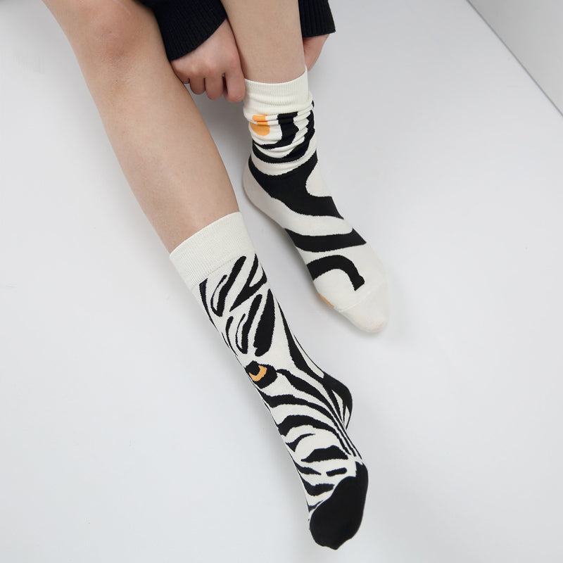 Lässige Asymmetrische Socken
