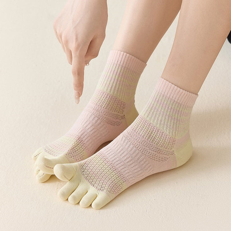 Gestreifte Und Bunte Fünf-Zehen-Socken