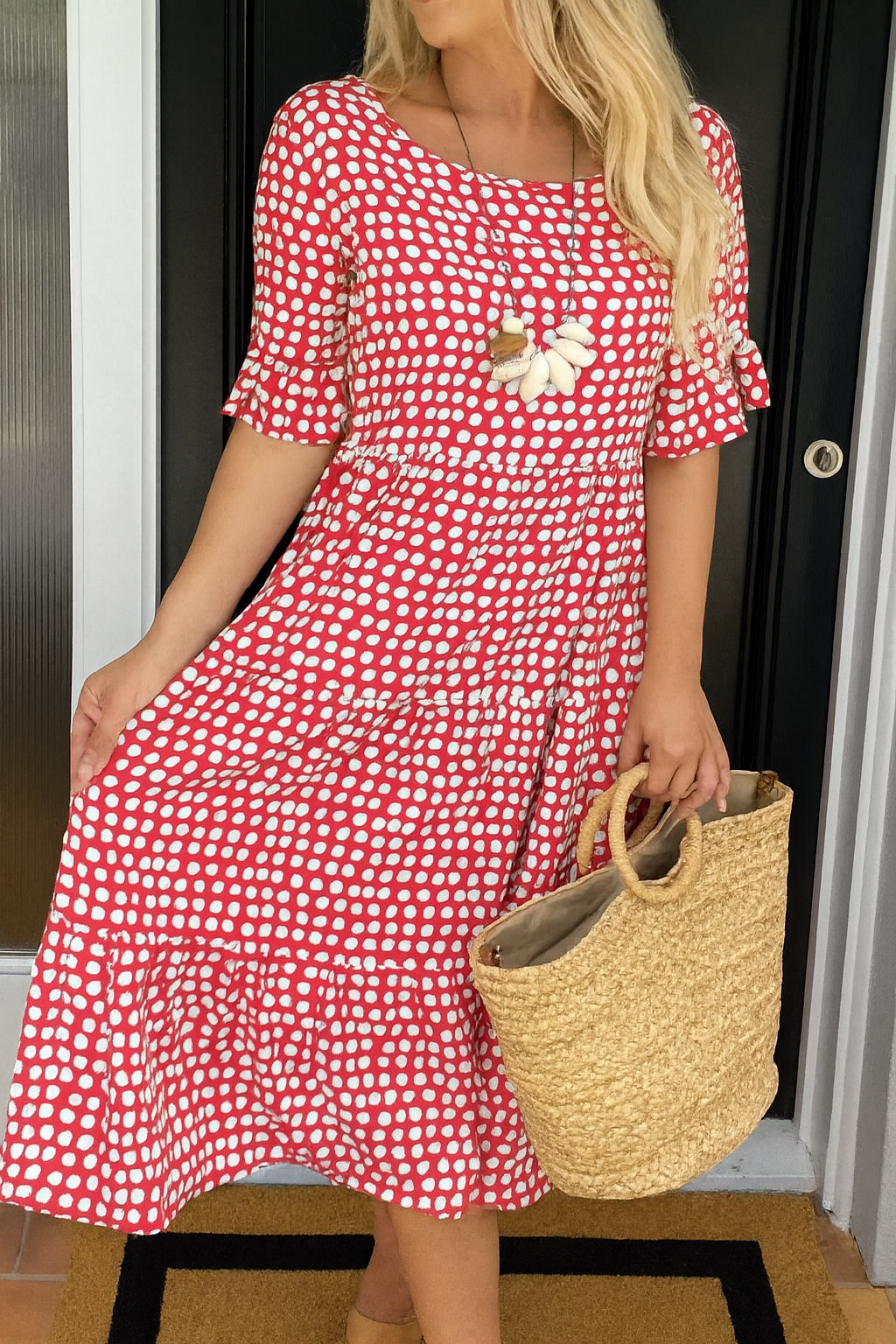Iris | vestido midi de manga corta color arena