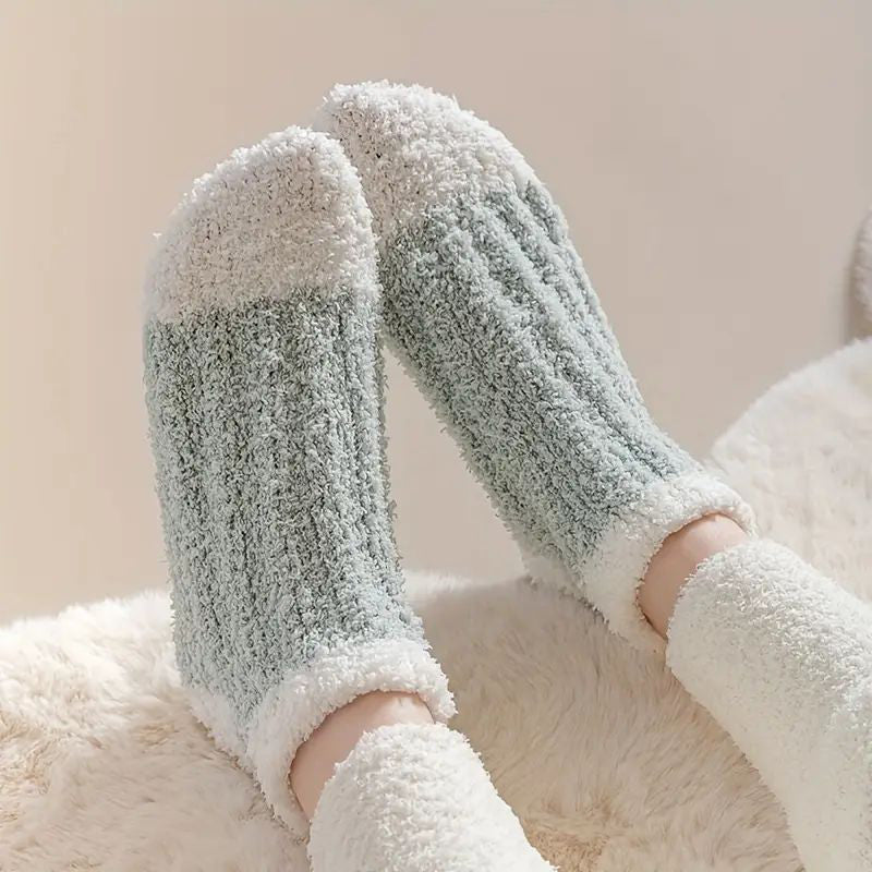 Warme Plüschsocken