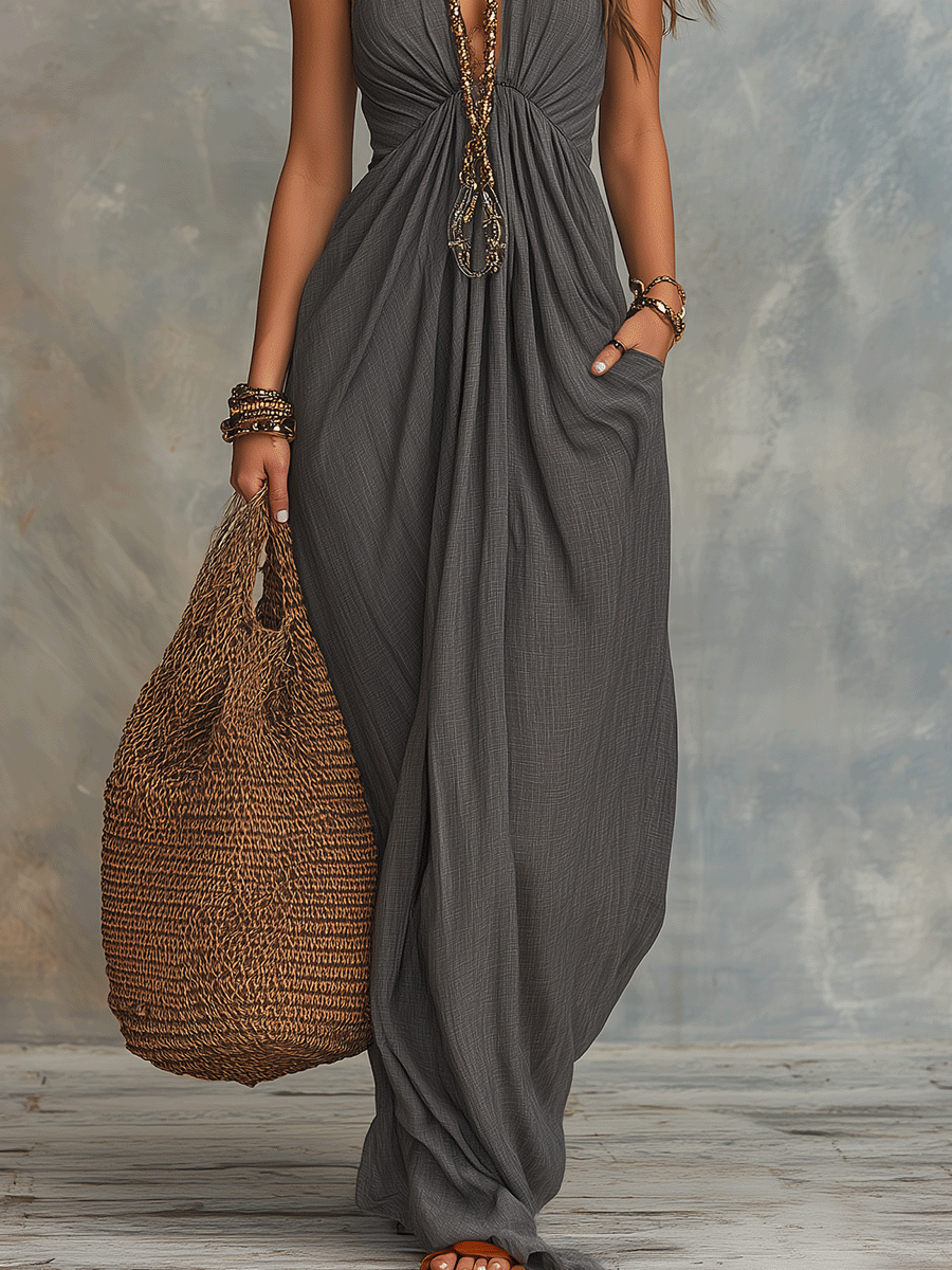 Abito Maxi Halter Drappeggiato in Stile Boho Raffinato