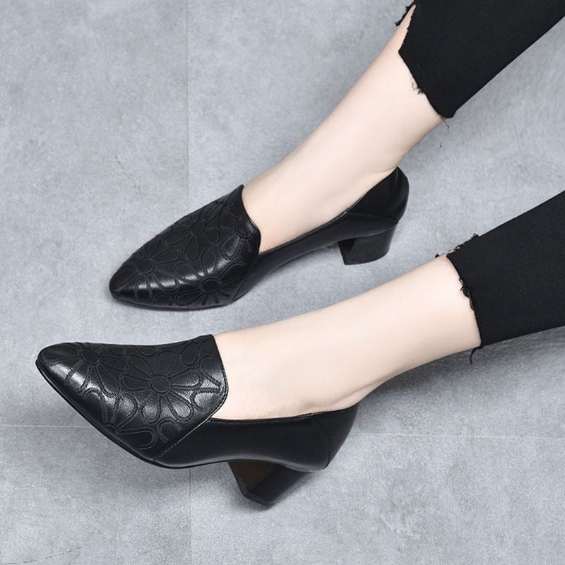 Carmen | Zapatos elegantes con relieve floral