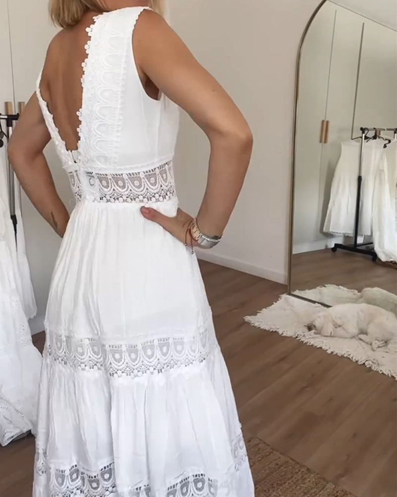 María | Vestido Elegante de Encaje con Escote en V