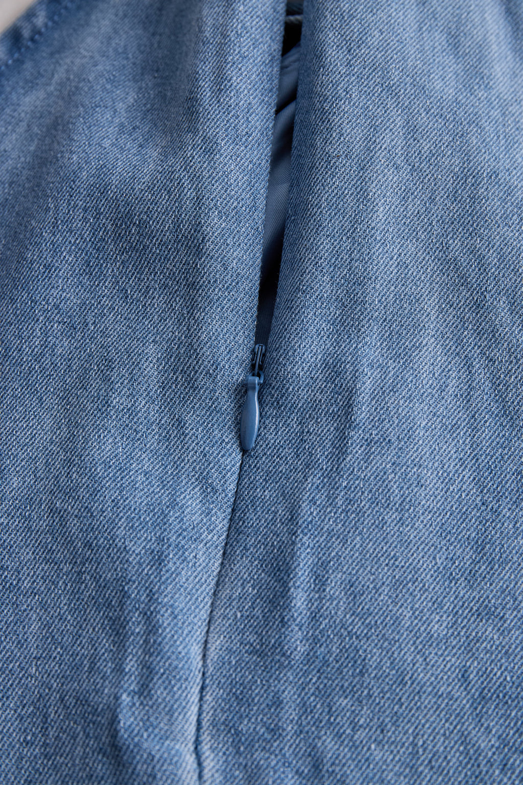 Camicetta Elegante Senza Maniche con Collo Halter e Fiocco al Collo