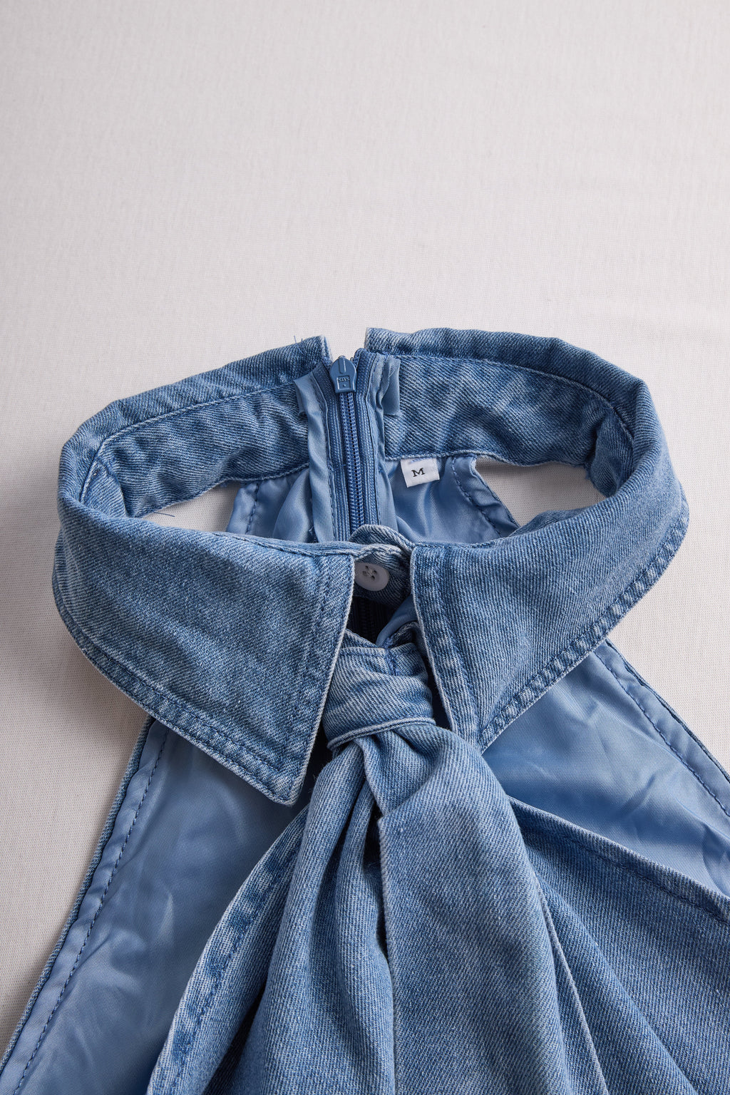 Camicetta Elegante Senza Maniche con Collo Halter e Fiocco al Collo