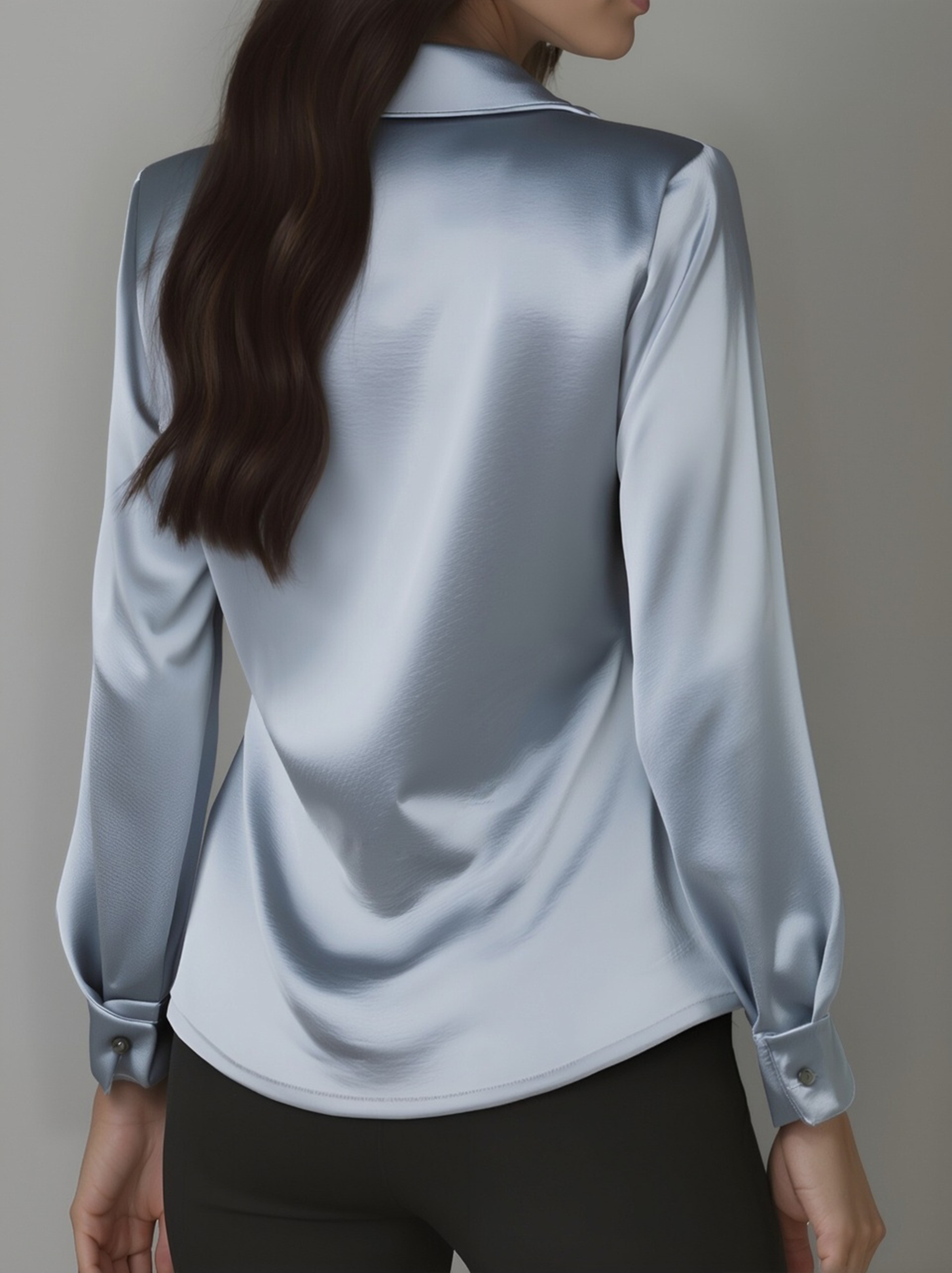 Camicetta Elegante in Raso Bianco con Scollo Drappeggiato